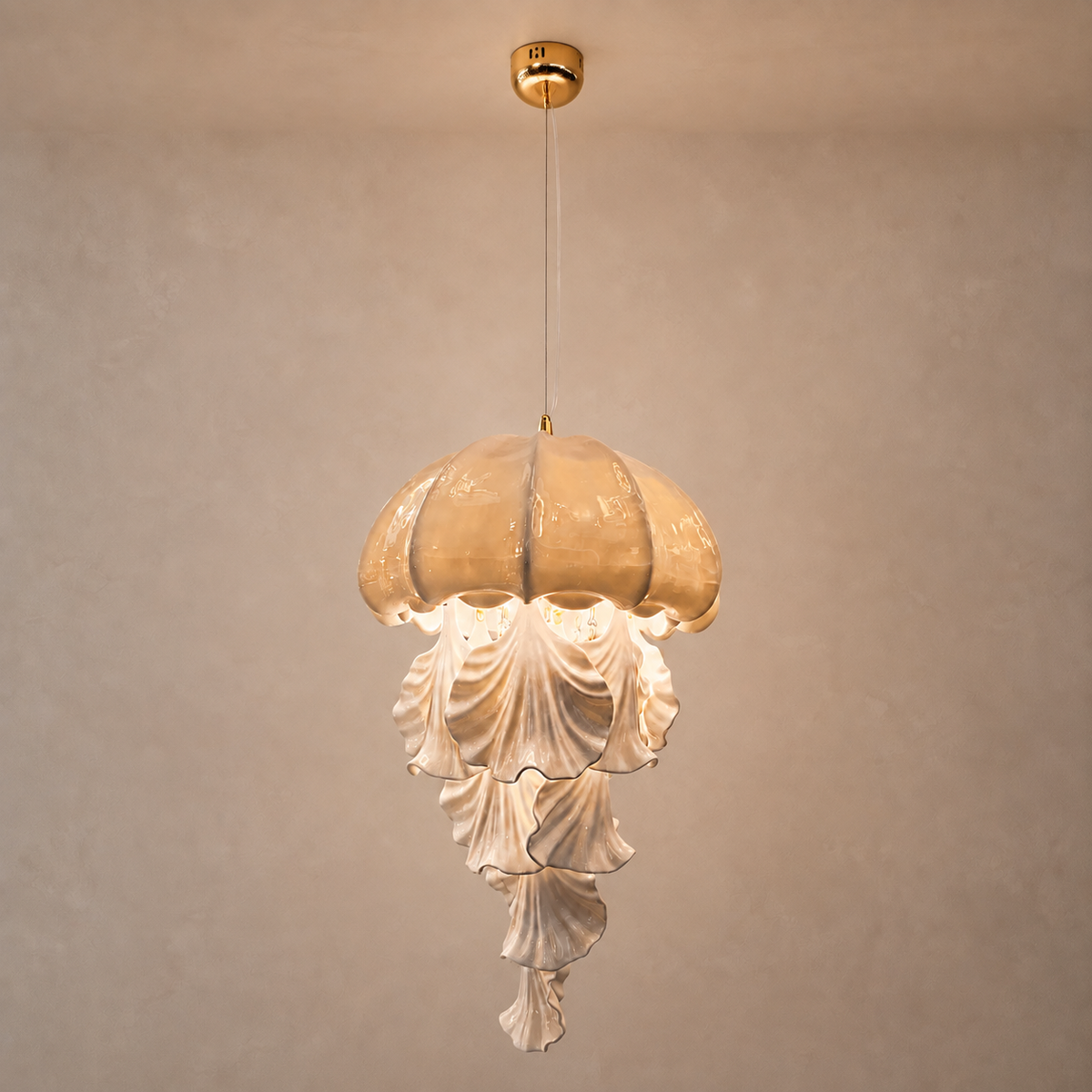 
Ondelisse Ivory Jellyfish Pendant Light