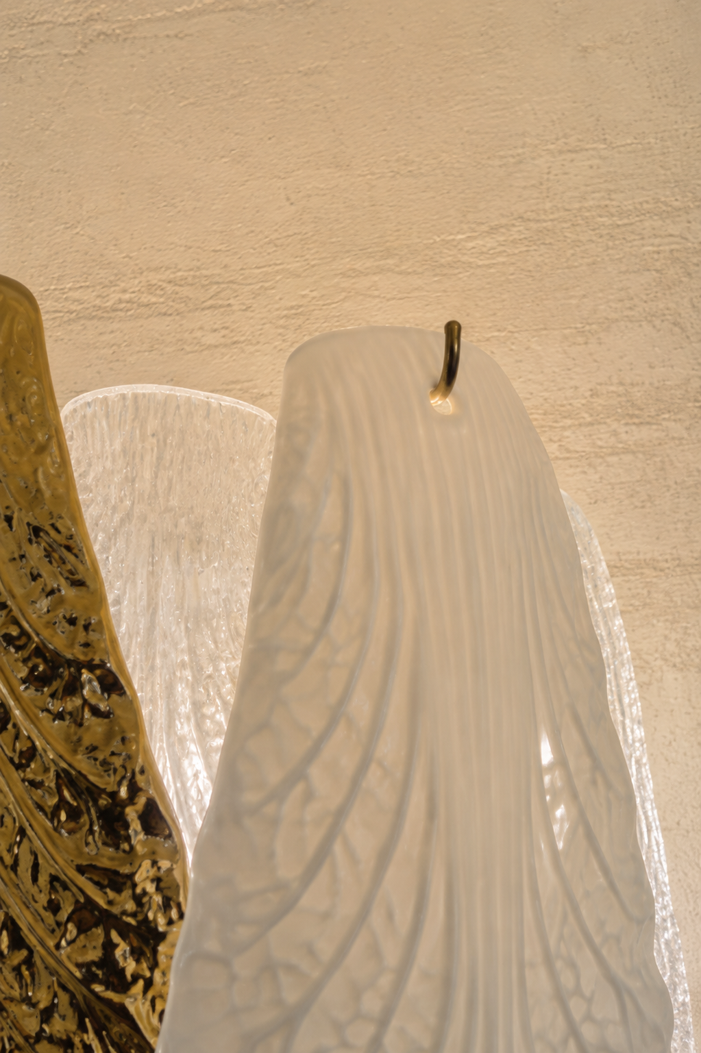 
Velipetal Ceramic and Glass Wall Sconce